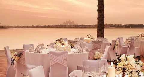 Organise a perfect beach wedding at Anantara 
